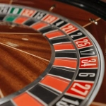 Философское осмысление случайности и игрового опыта в контексте бытия